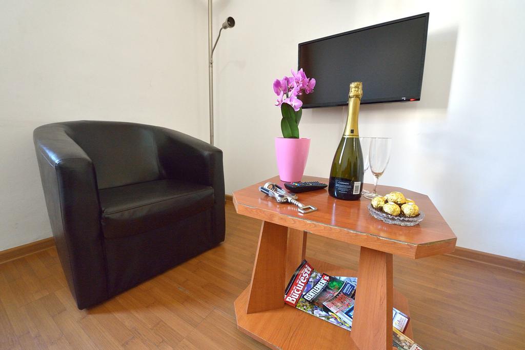 Atlas Accommodation Bukarest Zimmer foto